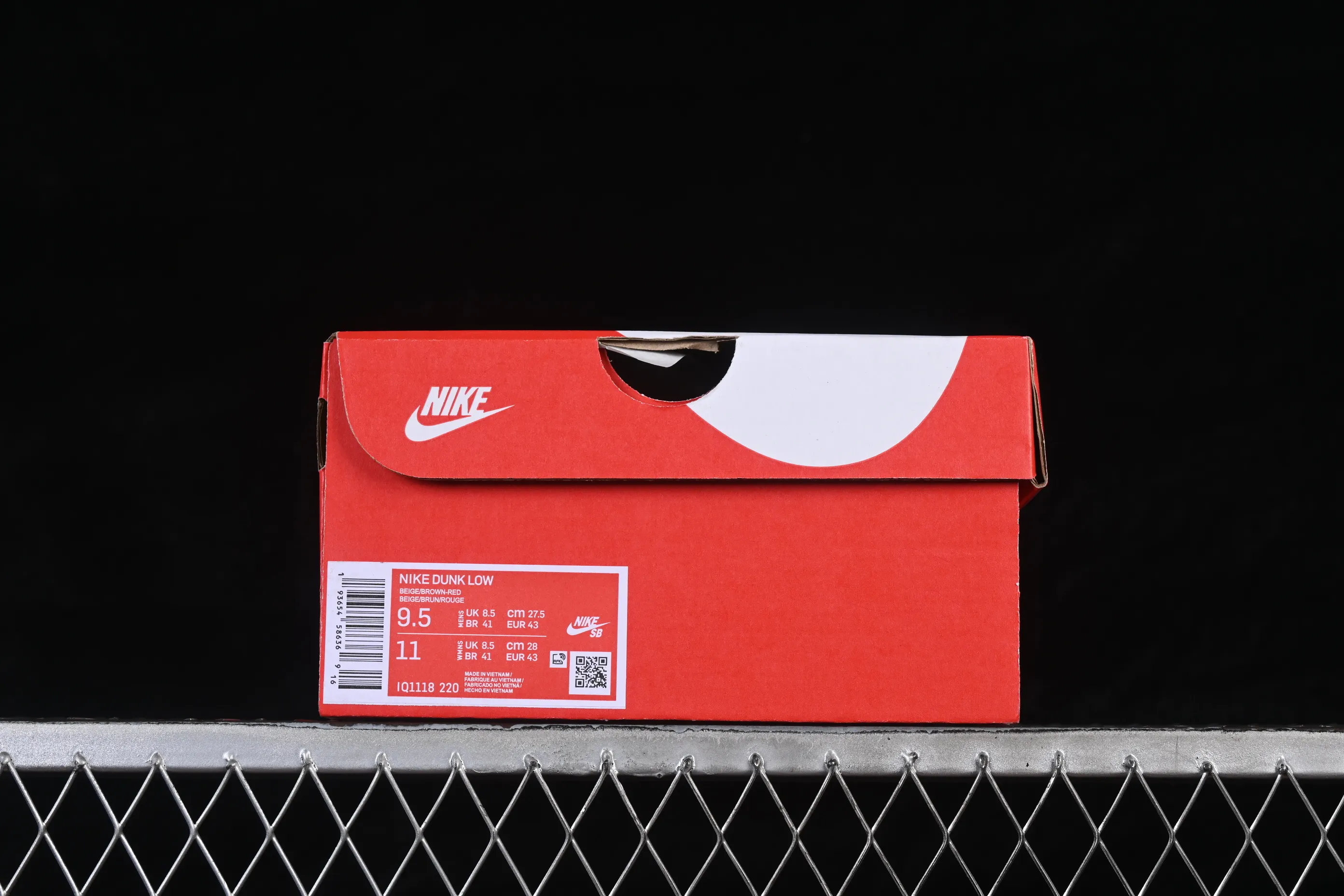 All categories Nk SB Dunk series Nk SB Dunk Low low-top sneakers Nike SB Dunk Low Year of the Horse limited low-top casual sneakers IQ1118-220